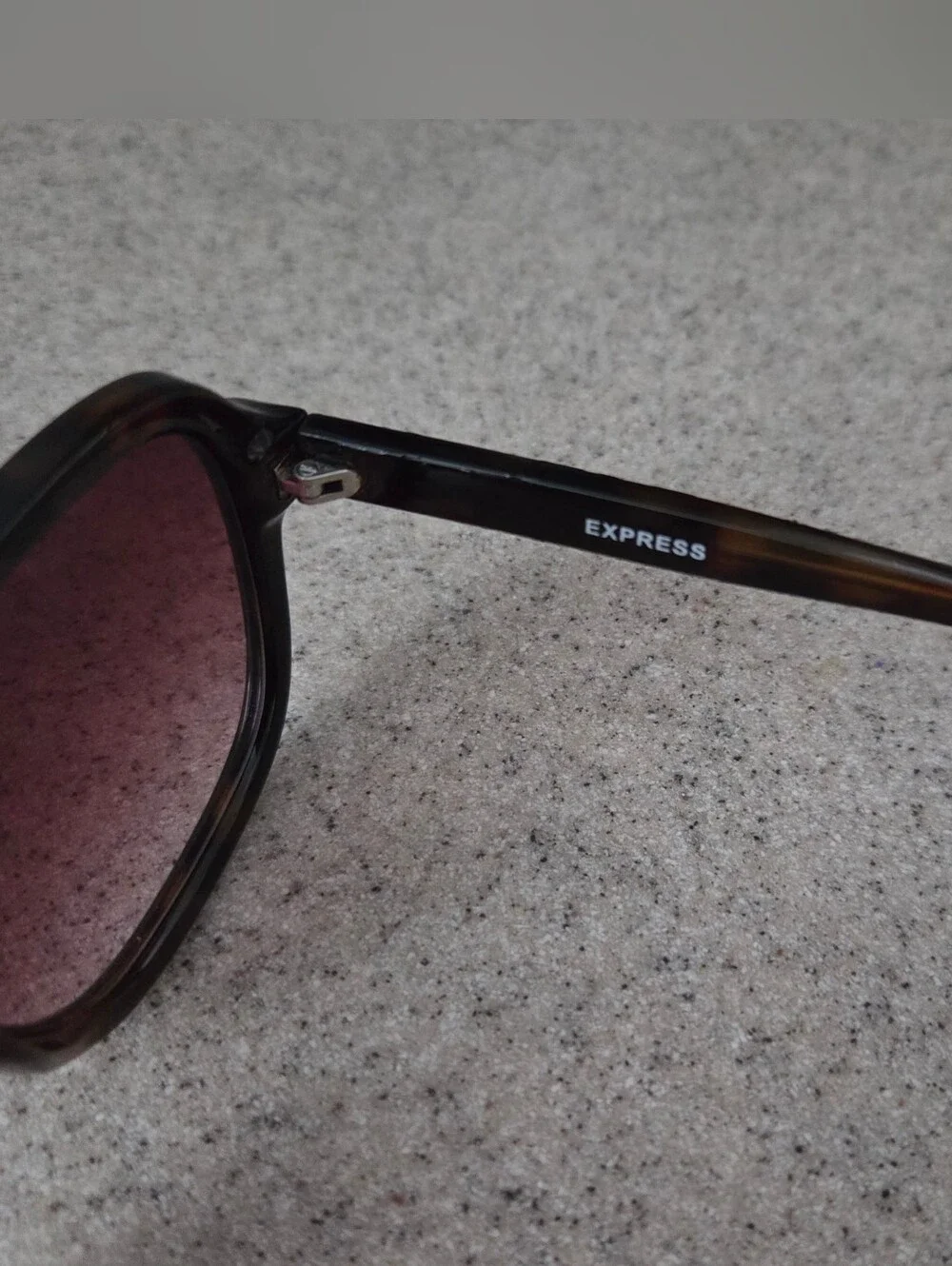 Express Tortoiseshell Frame Sunglasses with Brown Gradient Lenses